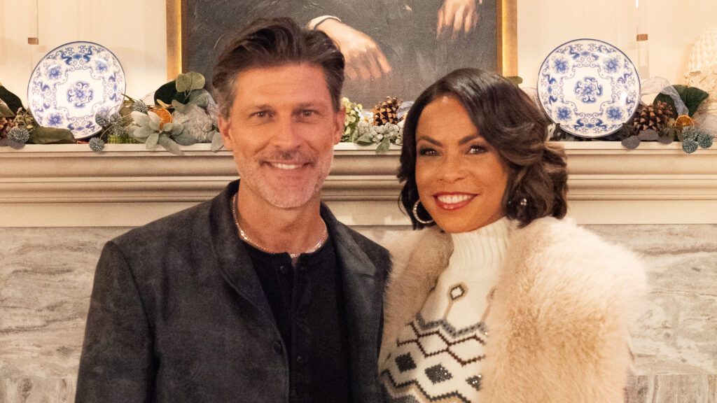 Greg Vaughan dans Beyond the Gates