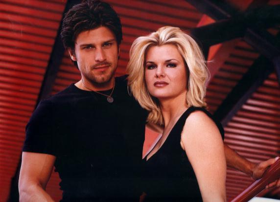 Greg Vaughan et Heather Tom en 2003