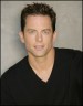 Michael Muhney signe pour une année de plus!