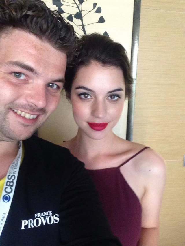 William Cerf et Adelaide Kane (série 