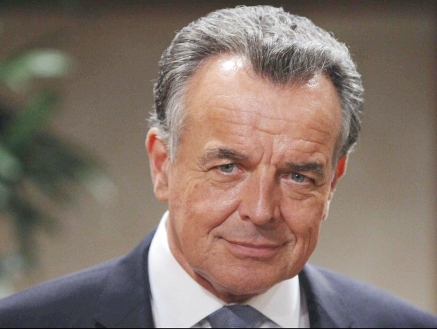 Ray Wise est Ian Ward