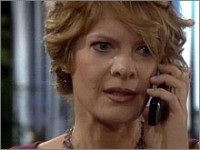 Phyllis (Michelle Stafford) découvre qu'elle est enceinte. Les Feux de l'Amour, épisode 8385 (3 mars 2014, TVA)