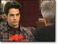 Raul (David Lago) n'est pas d'accord avec Frederick (John H. Martin) Les Feux de l'Amour, épisode 4262 (3 avril 2006, RTS)