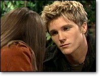 JT (Thad Luckinbill) veut que Colleen fasse attention. Les Feux de l'Amour, épisode 4290 (3 mai 2006, RTS)