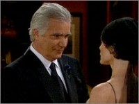 Eric (John McCook) assure à Felicia que Dante l'aime. Amour, Gloire et Beauté, épisode 4835 (5 août 2008, FRANCE2)