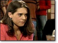 Colleen (Lyndsy Fonseca) soutient qu'elle n'est pas trop jeune pour J.T. Les Feux de l'Amour, épisode 7591 (18 mars 2003, CBS)