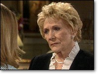 Katherine (Jeanne Cooper) donne sa bénédiction à Mac. Les Feux de l'Amour, épisode 7614 (23 avril 2003, CBS)