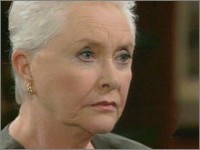 Stephanie (Susan Flannery) veut récupérer la société. Top Models, épisode 4857 (5 octobre 2007, RTS)