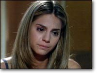 Mackenzie (Kelly Kruger) est au chevet de Kay. Les Feux de l'Amour, épisode 1962 (4 septembre 2006, RTBF)