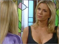 Brooke (Katherine Kelly Lang) et Donna s'affrontent. Top Models, épisode 4865 (21 novembre 2007, RTL9)