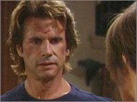 Hector (Lorenzo Lamas) va rester quelques temps chez Taylor. Top Models, épisode 4886 (20 décembre 2007, RTL9)