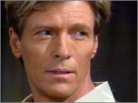 Harry (Ben Hogestyn) fait des reproches à Nick. Top Models, épisode 4892 (23 novembre 2007, RTS)