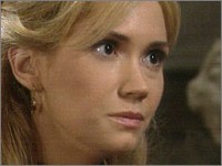 Bridget (Ashley Jones) espère que Nick la suit. Amour, Gloire et Beauté, épisode 4901 (5 novembre 2008, FRANCE2)