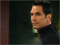 Bradley (Don Diamont) veut que Victoria cesse de rechercher le reliquaire. Les Feux de l'Amour, épisode 5234 (12 mars 2010, TF1)