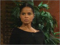 Drucilla (Victoria Rowell) s'inquiète de ce que Jack peut raconter à William. Les Feux de l'Amour, épisode 5249 (19 octobre 2009, RTS)