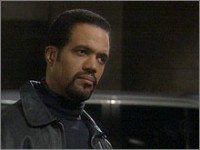 Neil (Kristoff St. John) nie vouloir s'enfuir. Les Feux de l'Amour, épisode 5255 (12 avril 2010, TF1)