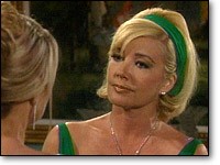 Nikki (Melody Thomas Scott) prend la défense de Sharon. Les Feux de l'Amour, épisode 7735 (13 octobre 2003, CBS)