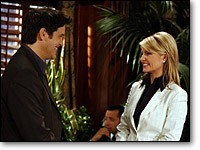Danny (Michael Damian) discute avec Dayna Devon. Les Feux de l'Amour, épisode 4565 (6 juillet 2007, TF1)