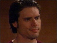 Nick (Joshua Morrow) emmène Noah voir Sharon à l'hôpital. Les Feux de l'Amour, épisode 2942 (6 avril 2010, RTBF)