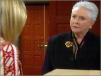 Stephanie (Susan Flannery) fait des reproches à Brooke. Top Models, épisode 5036 (12 juin 2008, RTS)
