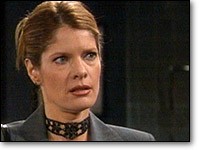 Phyllis (Michelle Stafford) est surprise chez Jabot. Les Feux de l'Amour, épisode 7869 (7 février 2012, TVA)