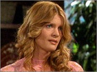 Phyllis (Michelle Stafford) raconte à Daniel son histoire. Les Feux de l'Amour, épisode 4655 (28 juin 2007, RTS)
