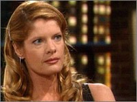 Phyllis (Michelle Stafford) est furieuse d'apprendre que Daniel veut vivre chez Christine. Les Feux de l'Amour, épisode 7938 (3 août 2004, CBS)