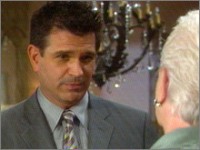 Andy (Paul Ganus) n'a pas confiance en Stephanie. Amour, Gloire et Beauté, épisode 5121 (14 septembre 2009, FRANCE2)