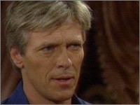 Nick (Jack Wagner) questionne Bridget. Amour, Gloire et Beauté, épisode 5131 (28 septembre 2009, FRANCE2)