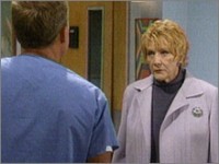 Katherine (Jeanne Cooper) pose des questions à Harrison. Les Feux de l'Amour, épisode 4725 (18 février 2008, TF1)