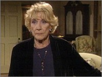 Katherine (Jeanne Cooper) ne sait plus qui croire. Les Feux de l'Amour, épisode 4735 (28 février 2008, TF1)