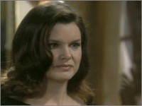 Katie (Heather Tom) a un plan pour aider Donna. Top Modèles, épisode 5229 (14 janvier 2010, TVA)