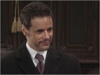 Michael (Christian Jules Leblanc) questionne sa mère. Les Feux de l'Amour, épisode 8826 (7 février 2008, CBS)
