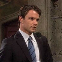 Adam (Chris Engen) met Zara à la porte. Les Feux de l'Amour, épisode 3249 (15 juin 2011, RTBF)
