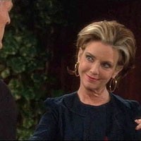 Jeffrey (Ted Shackelford) a une proposition pour Gloria. Les Feux de l'Amour, épisode 5663 (25 mai 2011, RTS)