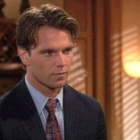 Adam (Chris Engen) veut prendre le contrôle de Newman Entreprises. Les Feux de l'Amour, épisode 8956 (10 juin 2016, TVA)