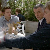 James (Ian Buchanan) et Thomas rendent visite à Taylor. Amour, Gloire et Beauté/Top Models, épisode 5542 (15 avril 2009, CBS)