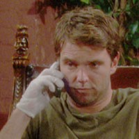 Adam (Chris Engen) continue ses machinations. Les Feux de l'Amour, épisode 5907 (4 mai 2012, RTS)