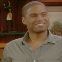 Marcus (Texas Battle) est très heureux de s'être trouvé un père. Top Models, épisode 5656 (10 février 2011, RTL9)