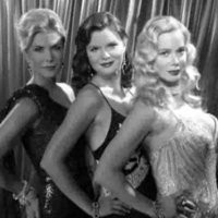 Les soeurs Logan sont à nouveau les stars de la nouvelle campagne... Amour, Gloire et Beauté/Top Models, épisode 5686 (5 novembre 2009, CBS)