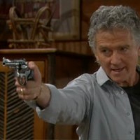 Stephen (Patrick Duffy) file un mauvais coton... Amour, Gloire et Beauté, épisode 5840 (4 juillet 2012, FRANCE2)