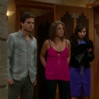 Chloe (Elizabeth Hendrickson) découvre le studio dans lequel Chance protège Heather. Les Feux de l'Amour, épisode 6171 (13 juin 2013, RTS)