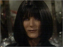 Jennifer/Sheila (Kimberlin Brown) dit que Gloria lui doit beaucoup. Les Feux de l'Amour, épisode 2575 (4 novembre 2008, RTBF)