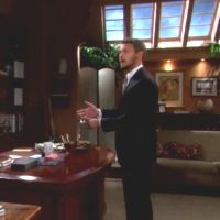Liam (Scott Clifton) tente de convaincre Ridge. Top Modèles, épisode 7022 (31 mars 2016, TVA)