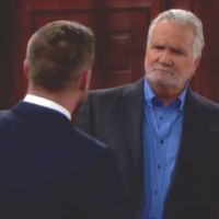 Eric (John McCook) est de passage à Los Angeles ! Top Models, épisode 7062 (9 septembre 2016, RTL9)