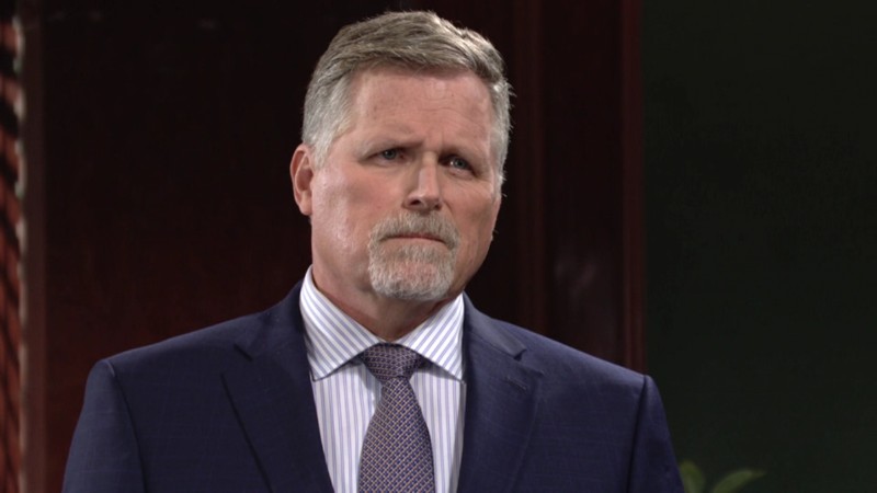 Ashland (Robert Newman) se retrouve face à Victor. Les Feux de l'Amour, épisode 12312 (2 mars 2022, CBS)