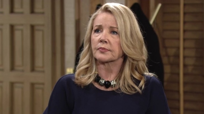 Nikki (Melody Thomas Scott) est prête à tout pour aider sa fille. Les Feux de l'Amour, épisode 12324 (22 mars 2022, CBS)