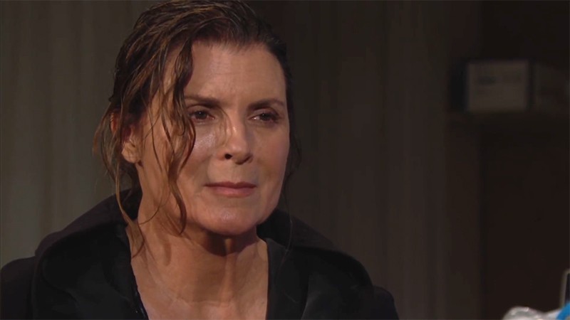 Sheila (Kimberlin Brown) est prise au dépourvu par les questions de Finn. Top Models, épisode 8812 (11 avril 2023, RTL9)