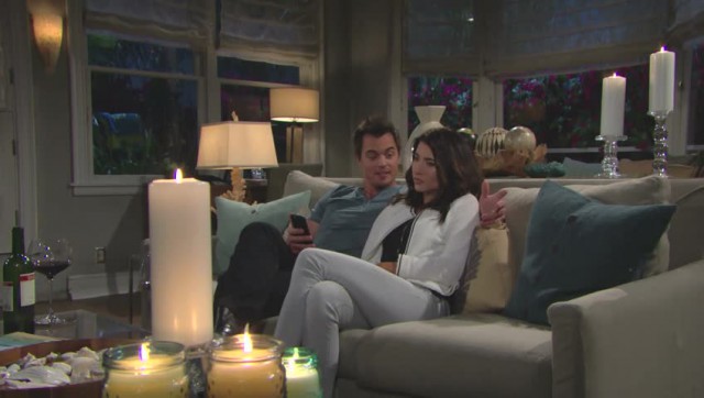 Wyatt (Darin Brooks) ne s'offusque pas des états d'âme de Steffy. Amour, Gloire et Beauté/Top Models, épisode 7350 (9 juin 2016, CBS)