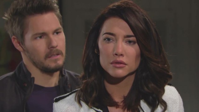 Steffy (Jacqueline MacInnes Wood) ne sait plus où elle en est… Top Models, épisode 7353 (7 novembre 2016, RTS)